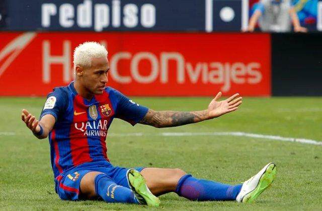 1663953144132098545.jpg neimaer.jpg