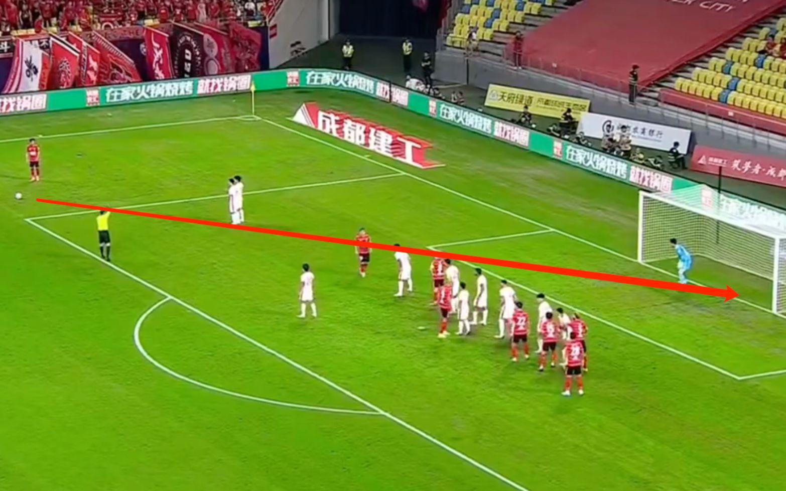 赛季第10球!30岁韦世豪20米任意球暴力抽射破门 或成国足新箭头